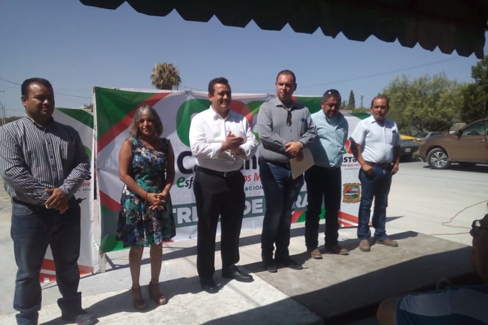 Entrega el Alcalde Enrique Soto obras de agua y drenaje