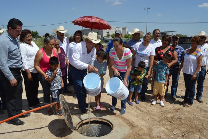 Entrega el Alcalde Florencio Siller una obra de drenaje