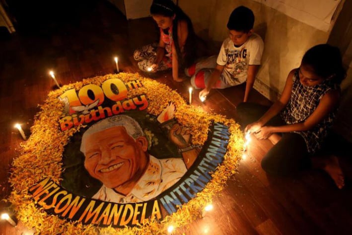 Celebran centenario de Nelson Mandela