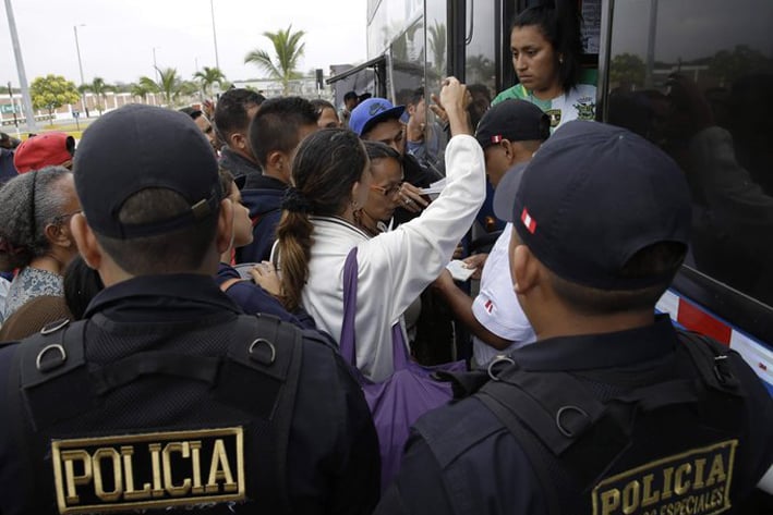 Perú emite alerta ante el éxodo de venezolanos