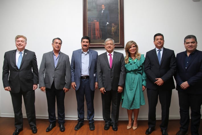 AMLO se reúne con Miguel Riquelme y gobernadores del norte de México