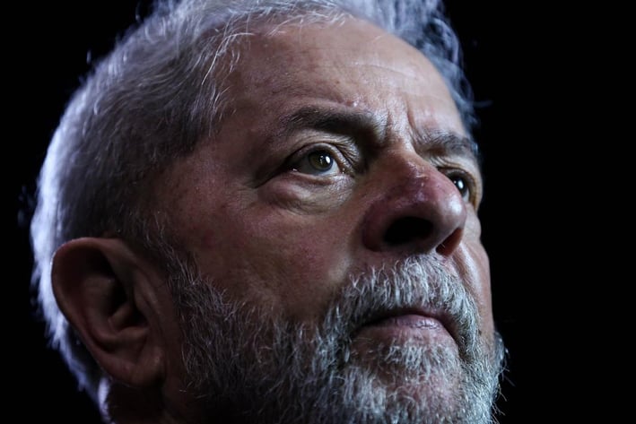 Lula da Silva deja la carrera por la Presidencia
