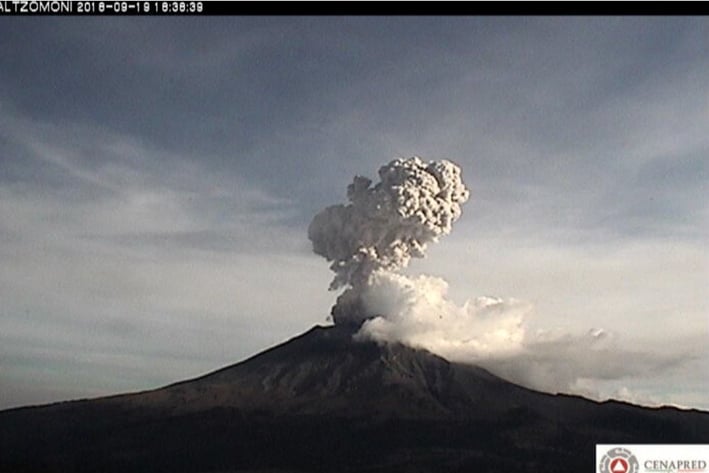 Volcán Popocatépetl registra explosión