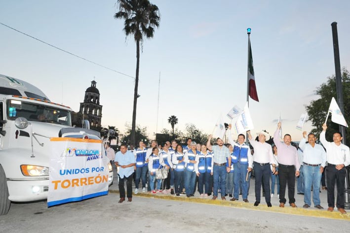 Salen 11 toneladas de apoyo a Torreón