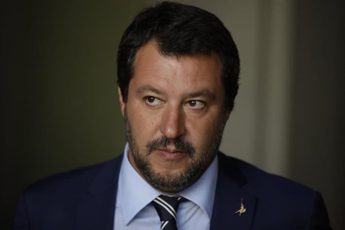 Matteo Salvini es investigado por 'secuestrar' a migrantes