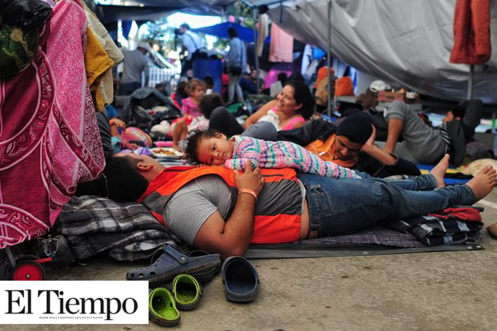 Migrantes rebasan capacidad de albergue en Tijuana