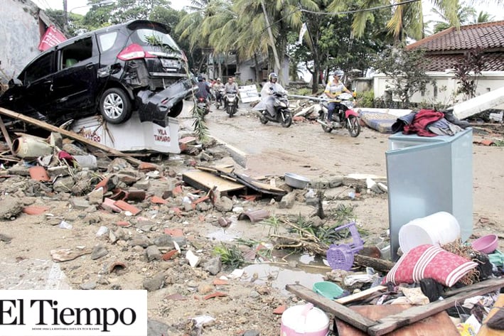 Sube a 373 los muertos por tsunami en Indonesia