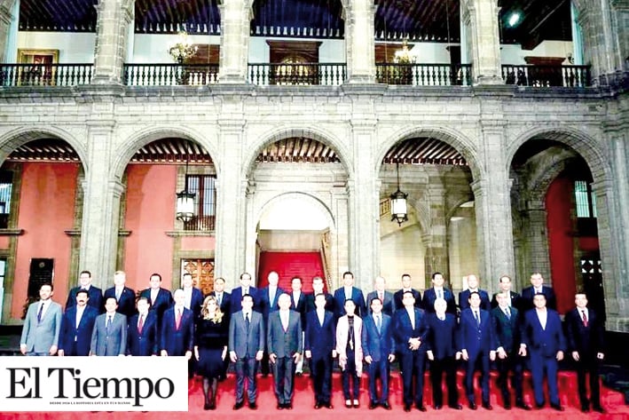 No les ha caído el veinte de la austeridad dice Mario Delgado a gobernadores