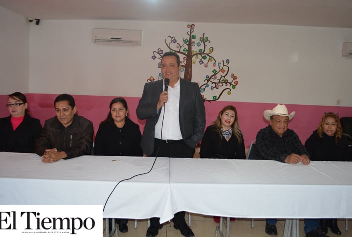 Convive Enrique Soto con Adultos Mayores