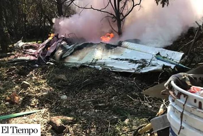 Cae avioneta en Atizapán; hay dos muertos