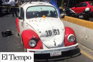 Balacera en Acapulco deja 4 extorsionadores muertos dentro de un taxi