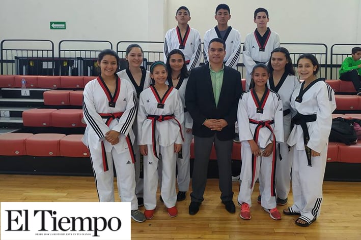 Taekwondoínes participan en Estatal