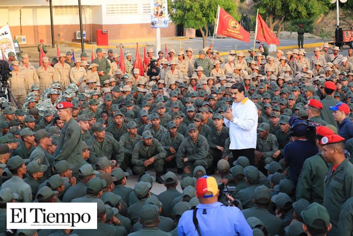 General cercano a Hugo Chávez pide a militares desconocer a Maduro