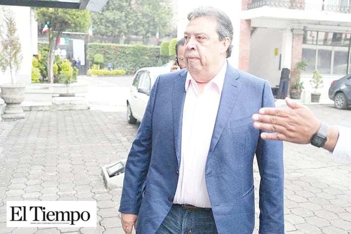 Citan a declarar a ex gobernador de Gerrero