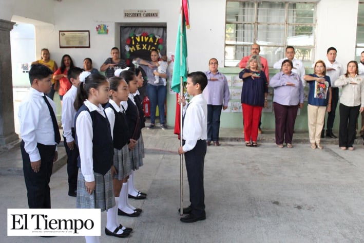 Celebran evento cívico en Primaria ‘Benito Juárez’