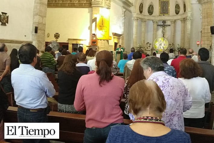 Exhorta Iglesia rezar con fe los 46 rosarios