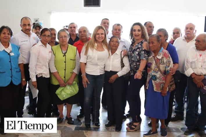 Lleva Marcela Gorgón apoyos para las familias Coahuilenses