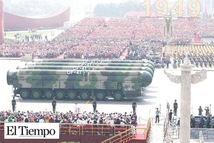 Exhibe China su poderío militar