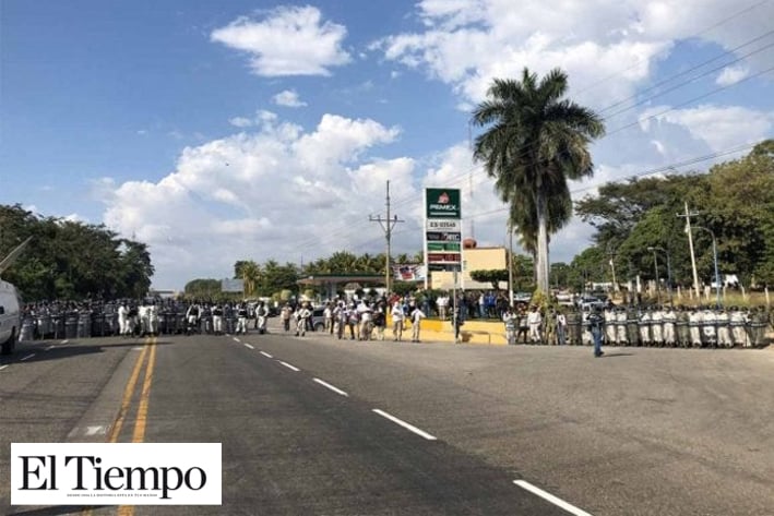 Guardia Nacional frena a golpeas a migrantes en Chiapas