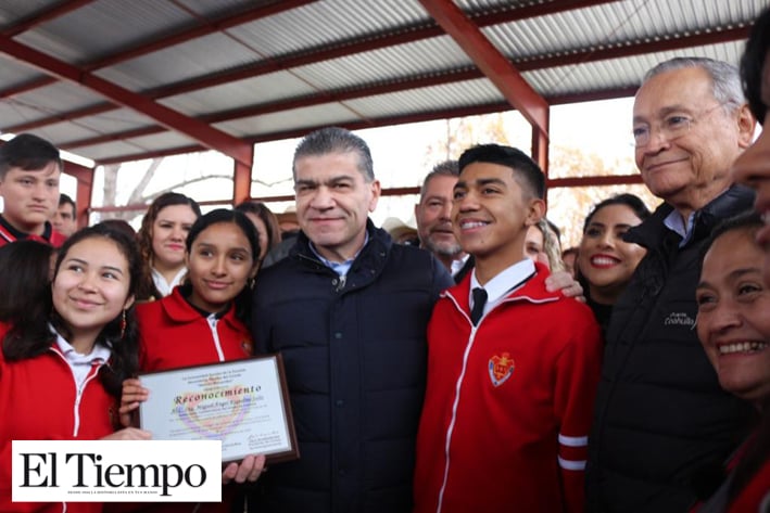 MARS entrega obras de mejoramiento  de infraestructura educativa en Allende