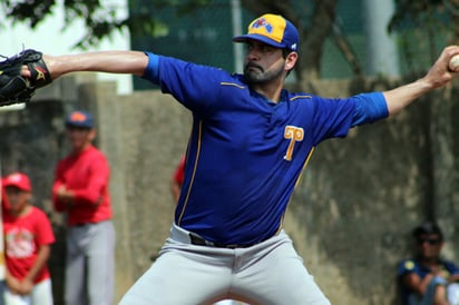 Olmecas designa pitcher abridores