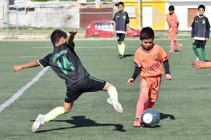 Escuela Rayados Sigue Ganando