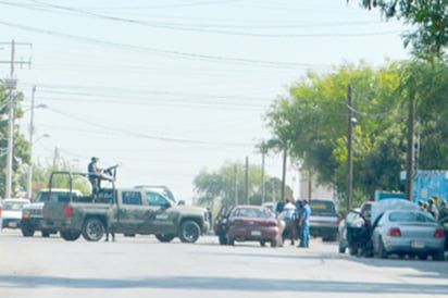 Militares provocan accidente