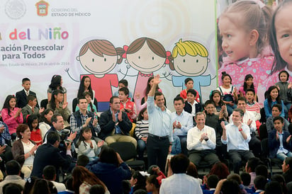 Garantiza EPN preescolar  a 7 millones de niños