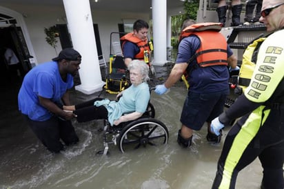 Aumenta cifra mortal por inundaciones