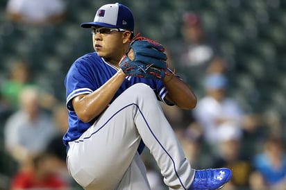 Destaca el prospecto Julio Urias