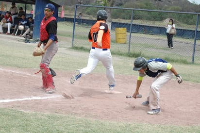 Cachorros ganan en la Williamson