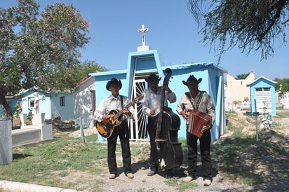 Pocos visitan  el panteón