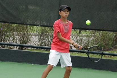 Arrancó torneo de  tenis