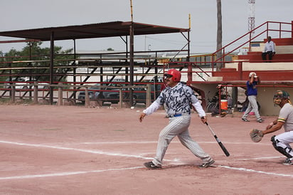 Aplastan a los Alacranes