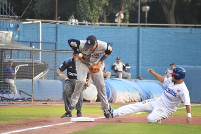 Acereros reciben a sultanes