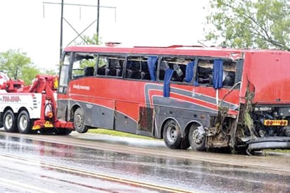 Ocho muertos por  accidente de autobus