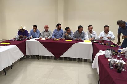 Realizan conclave  Alcalde panistas