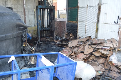 Se incendia bodega de Merco