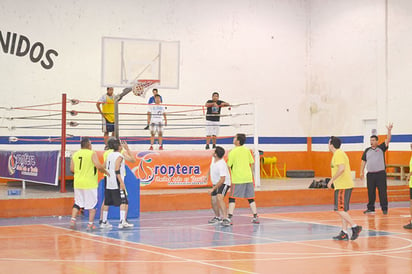 Arrancó el basquetbol