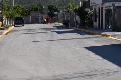 Entrega Isidro 8 calles pavimentadas