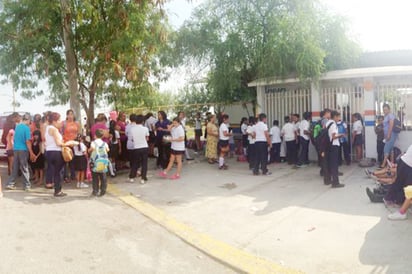 Cierran escuela por calor