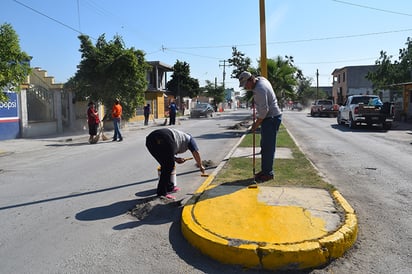 Aplican limpieza en la 30  y el Bulevar Porfirio Díaz