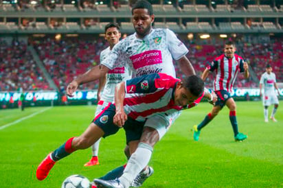 Golean a las Chivas