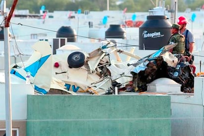 Cae avioneta sobre   casas en Juárez