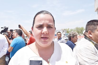 Sale Diputada  en defensa  de Peña Nieto