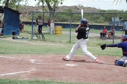 Cachorros y Titanes Comparten