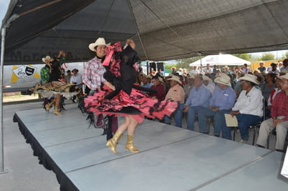 Festejan 90 Aniversario del Ejido Palo Blanco