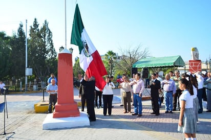 Inicia conmemoración de la Independencia