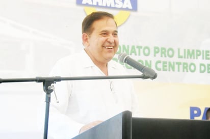 Entrega Ancira mil contenedores