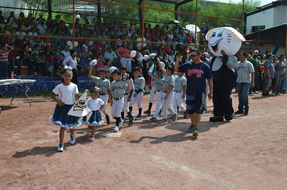 En marcha béisbol de la Ribereña